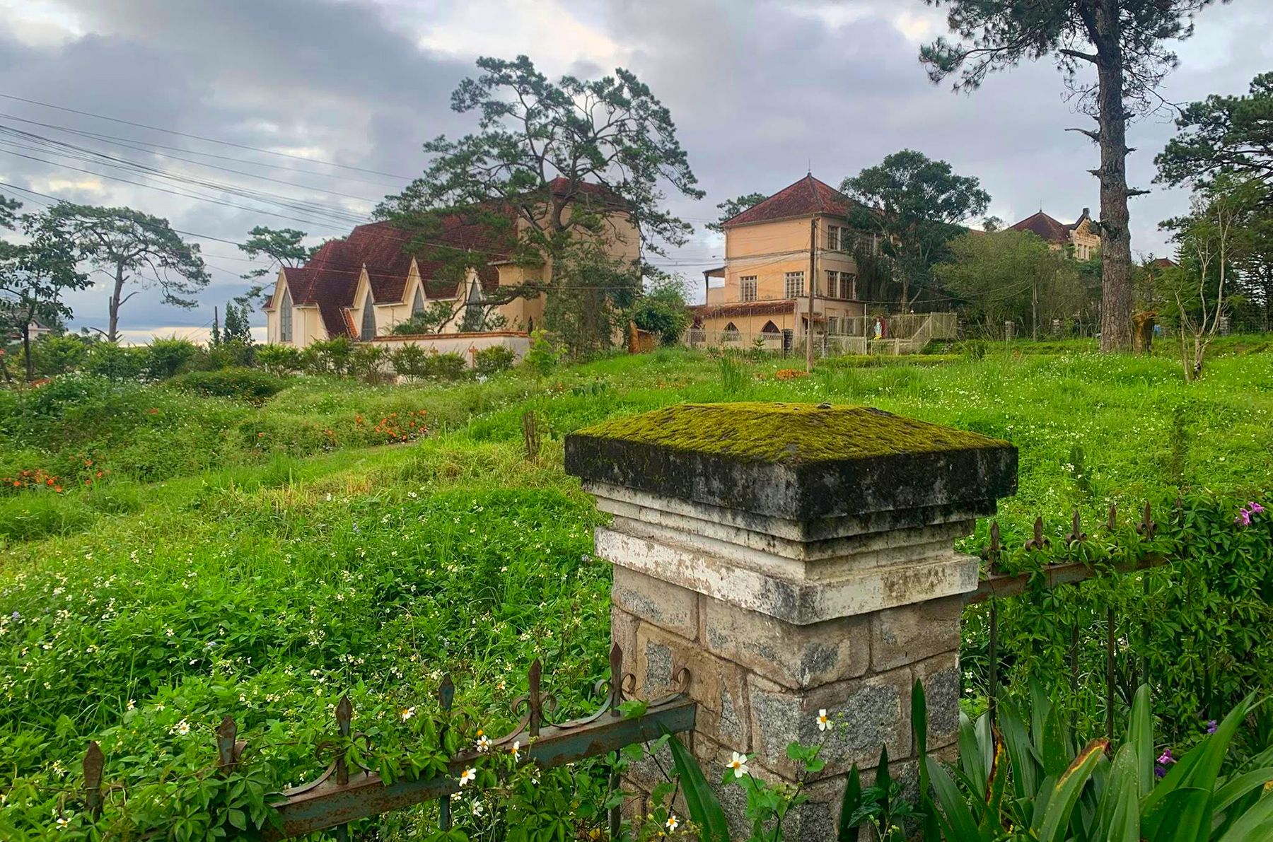 Notre Dame du Langbian