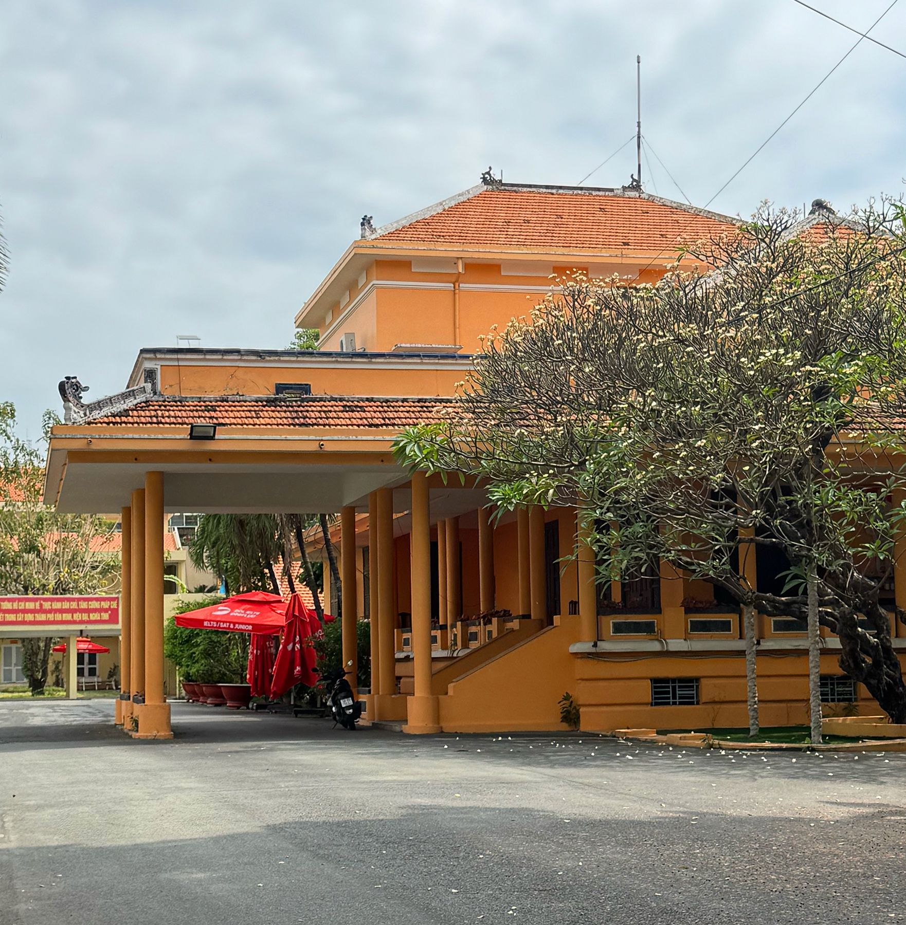 Biệt thự Montjoyce 