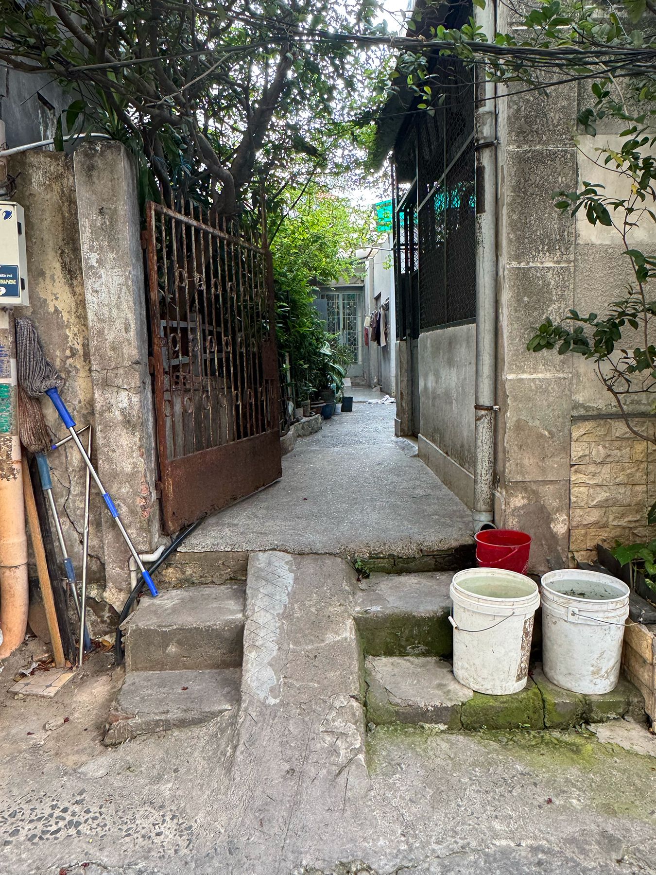 Đường Phạm Ngọc Thạch