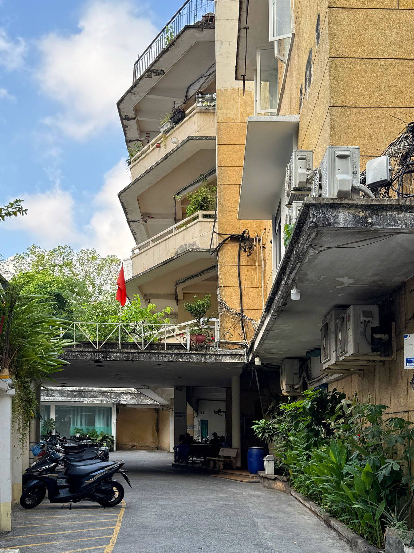 Đường Phạm Ngọc Thạch