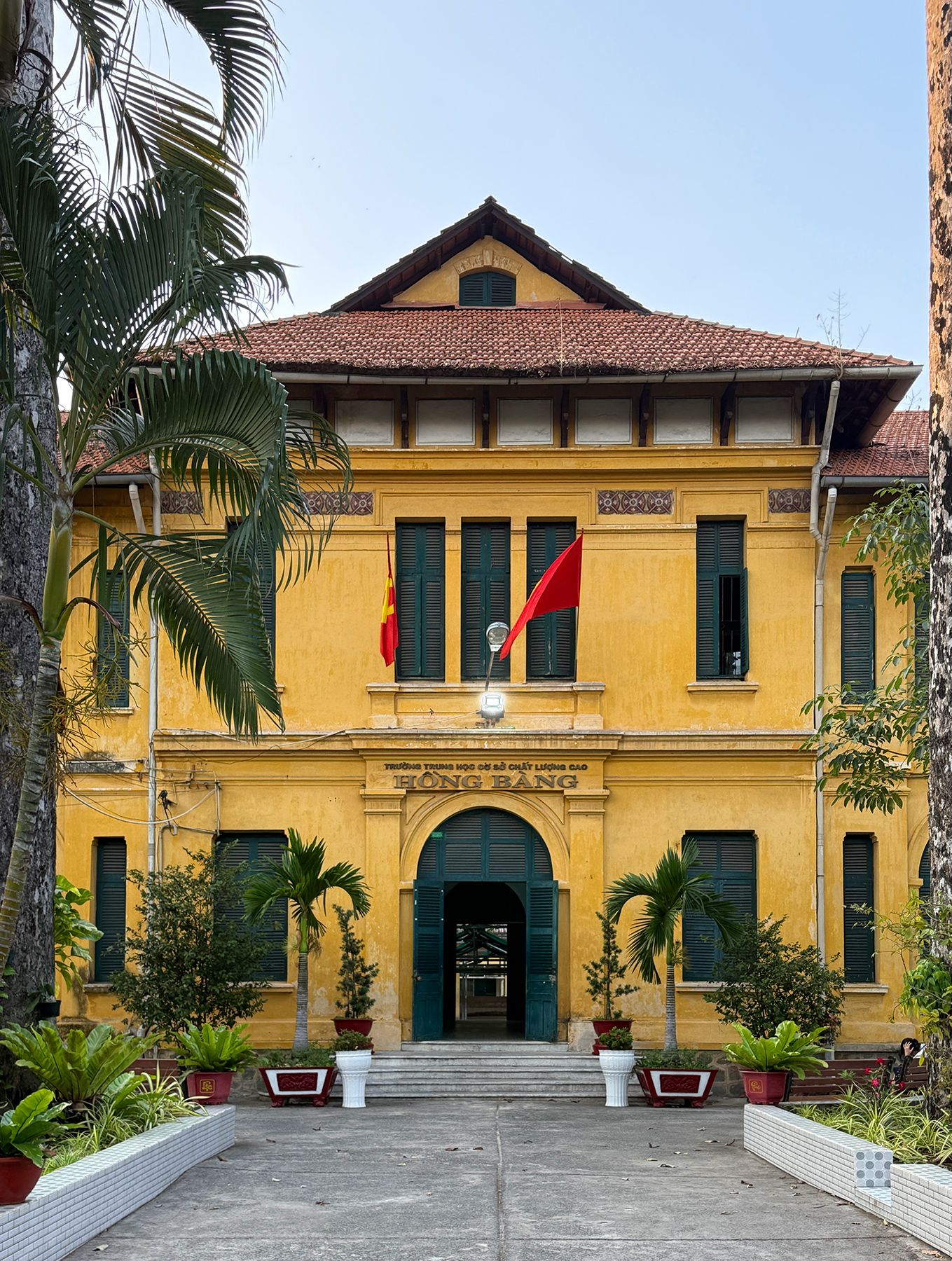 Trường THCS Hồng Bàng