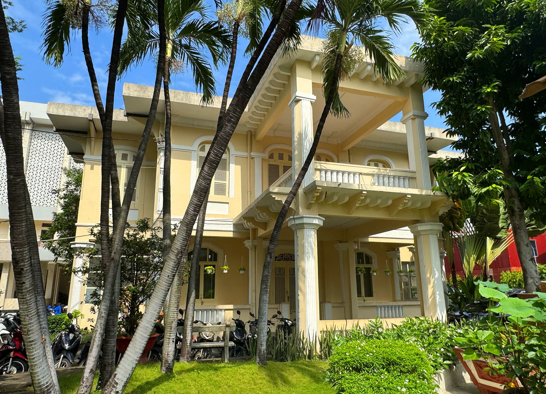 Biệt thự Bảo Tàng Phụ Nữ Nam Bộ