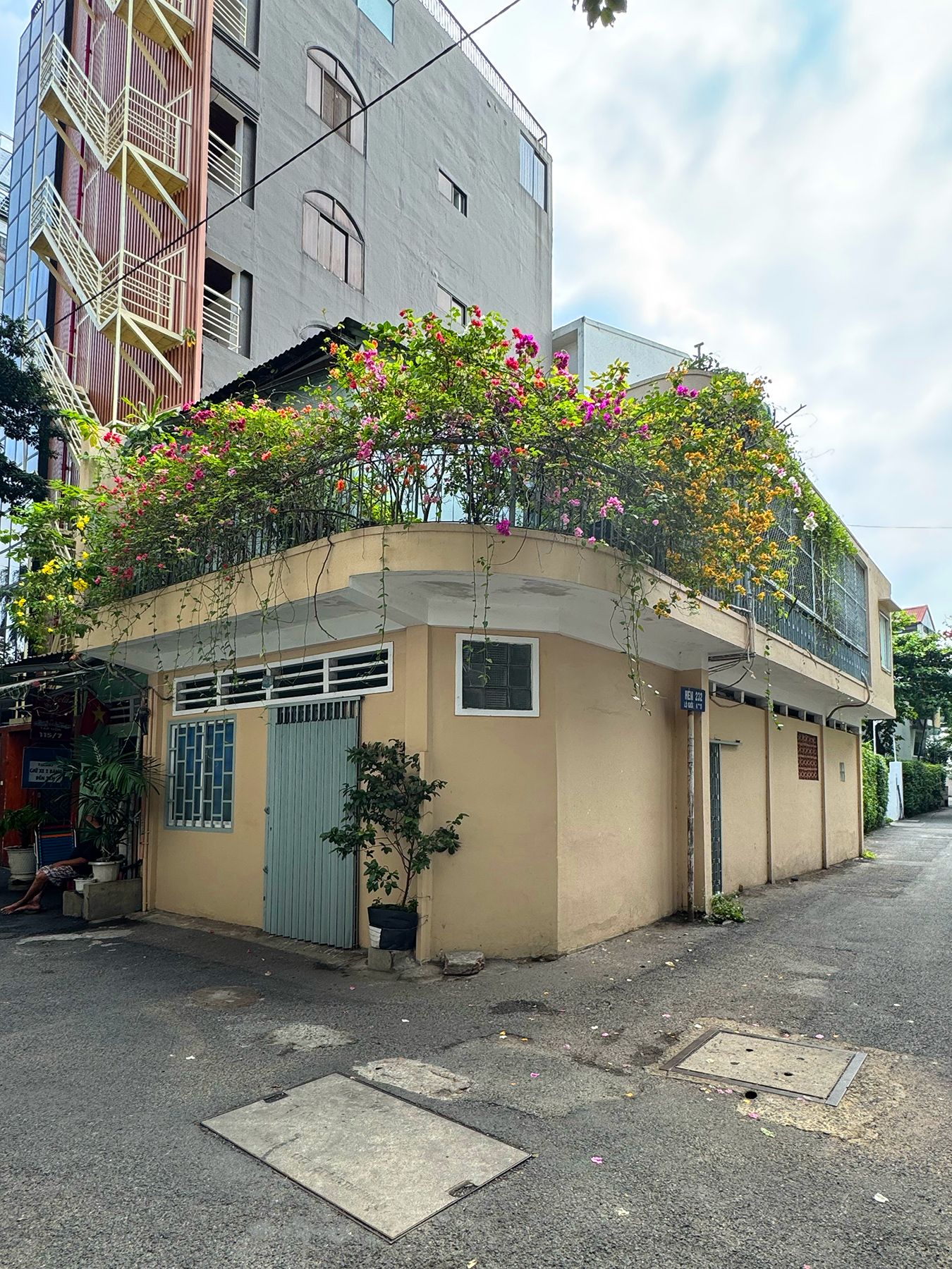 Hẻm 232 Võ Thị Sáu