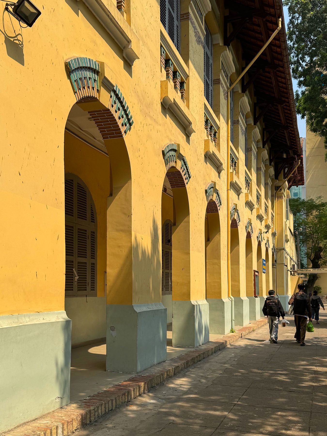 Bác Ái học viện 