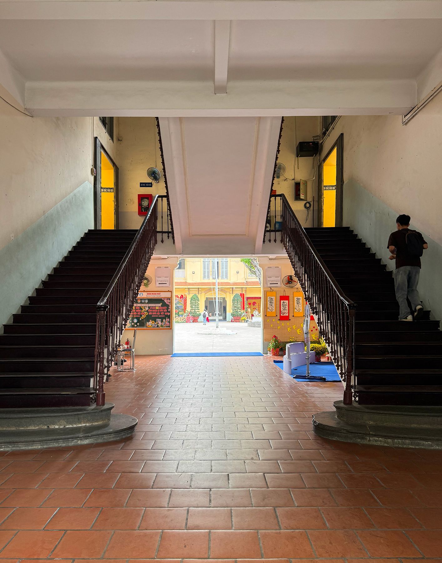 Bác Ái học viện 