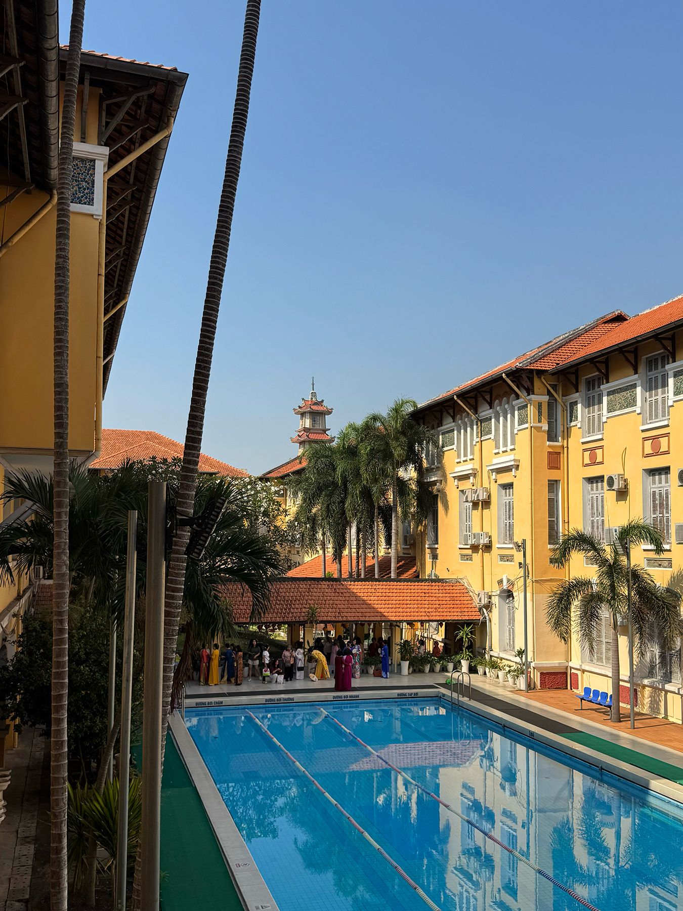 Trường Nguyễn Thị Minh Khai 