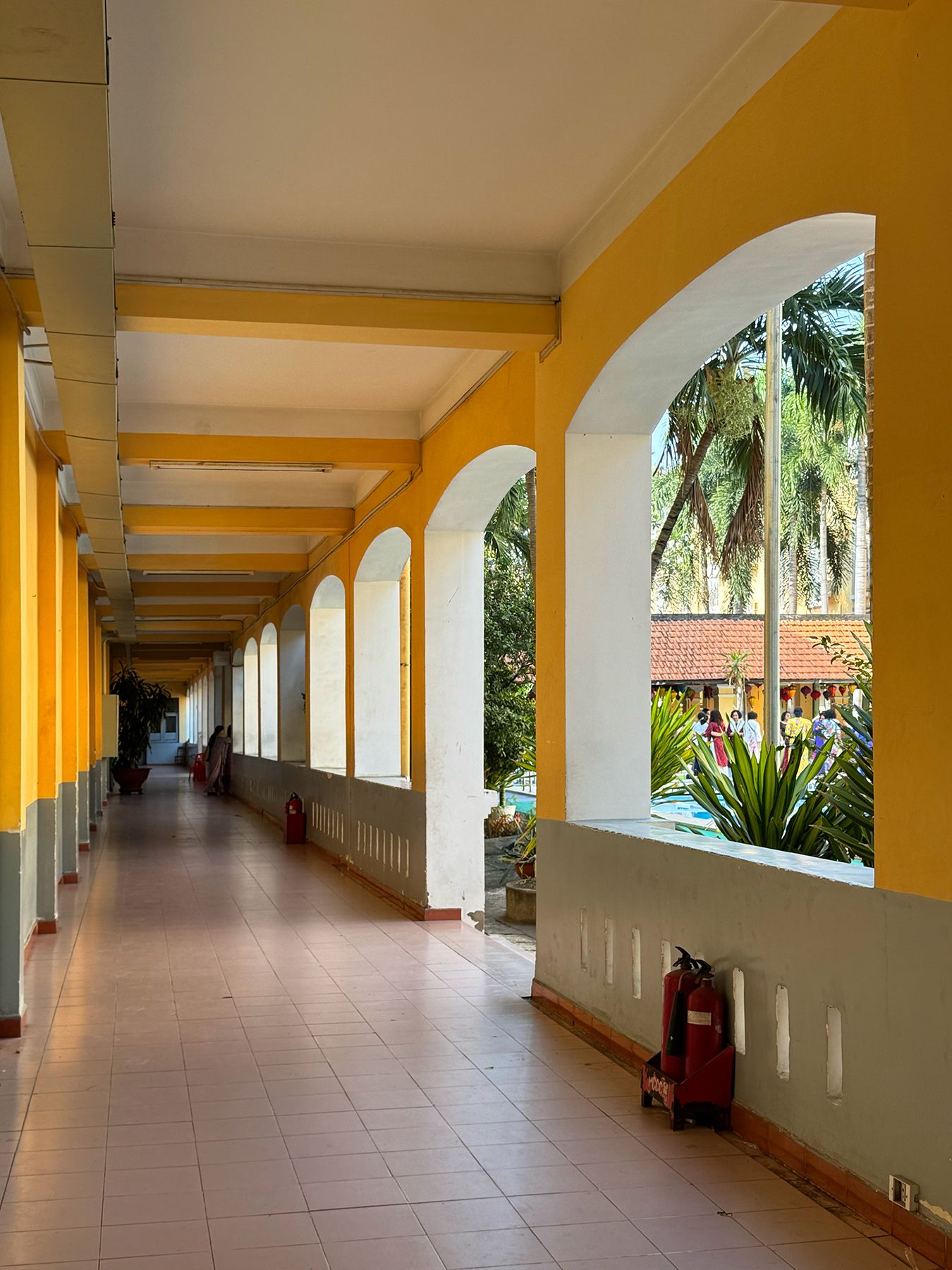 Trường Nguyễn Thị Minh Khai 